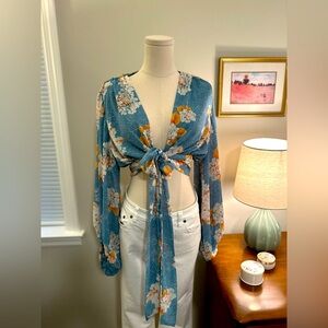 Floral Crop with Front Tie